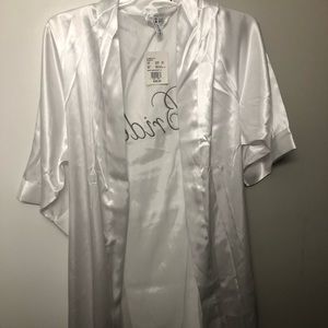 Women’s bridal robe